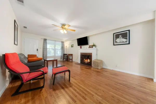 4400 40th AVE, Sacramento, CA 95824