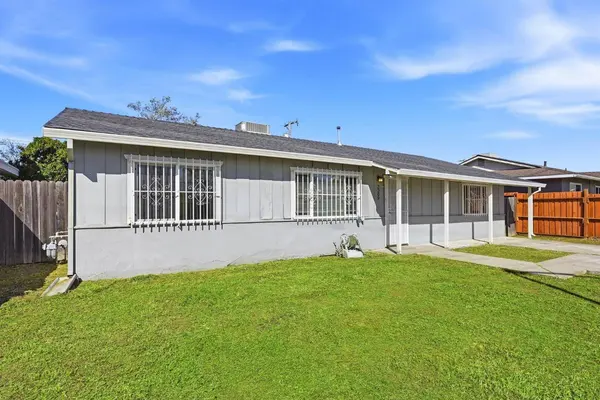 2209 Meadowview RD, Sacramento, CA 95832