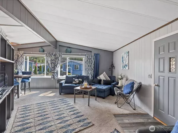 5900 64th ST NE #232, Marysville, WA 98270