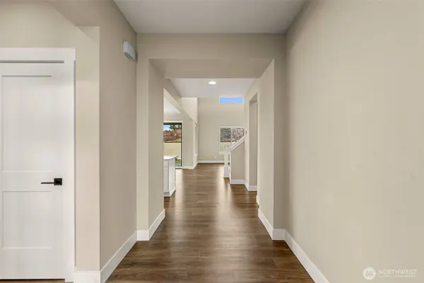 2079 Legacy PL SE, East Wenatchee, WA 98802