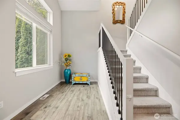 12102 10th DR SE #B, Everett, WA 98208