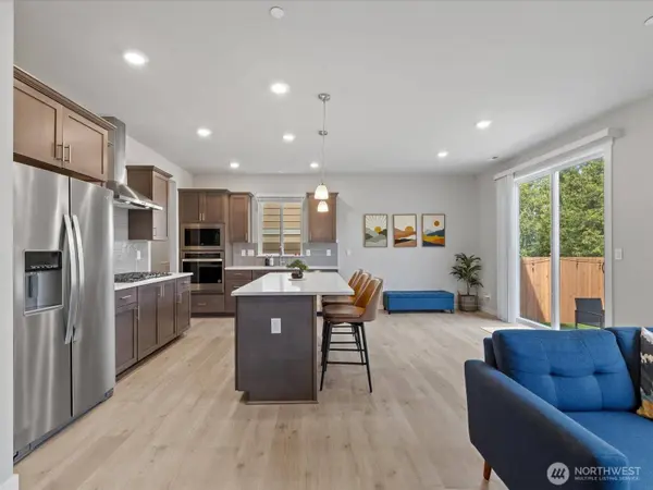 2809 193rd PL SE, Bothell, WA 98012