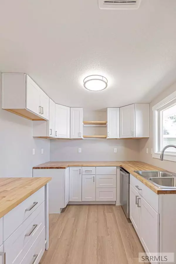 1116 Lovejoy Street, Idaho Falls, ID 83401