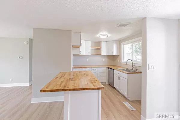 1116 Lovejoy Street, Idaho Falls, ID 83401