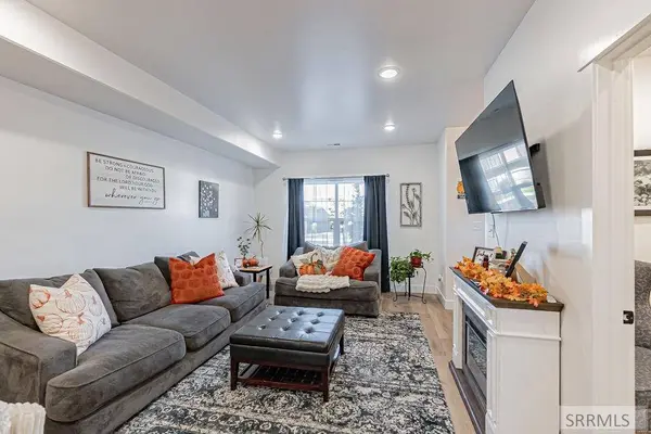 1386 Fremont Ave, Idaho Falls, ID 83402