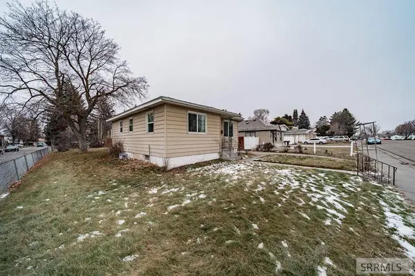 696 Gladstone Street, Idaho Falls, ID 83401