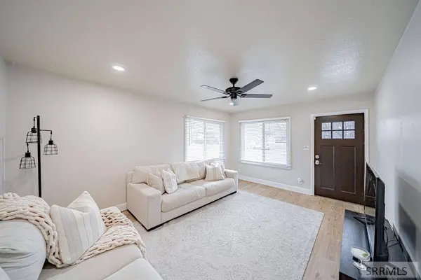 696 Gladstone Street, Idaho Falls, ID 83401