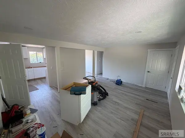 1530 June Avenue, Idaho Falls, ID 83404