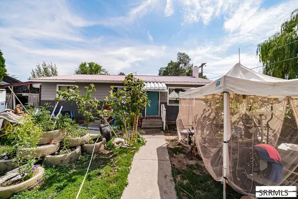 610 Elaine Street