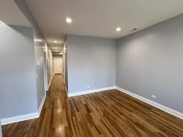 4339 N Whipple ST, Chicago, IL 60618