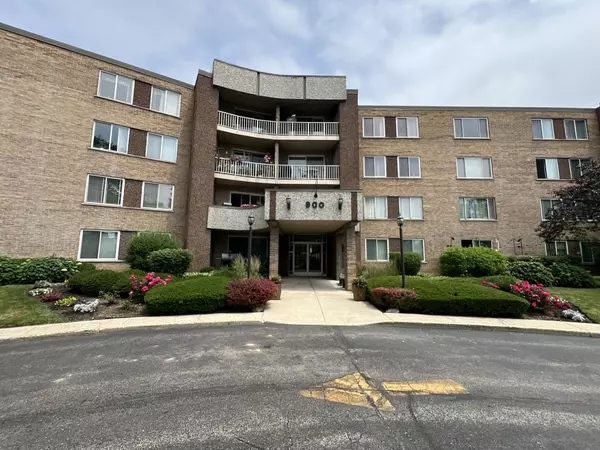 900 E Wilmette RD #411, Palatine, IL 60074