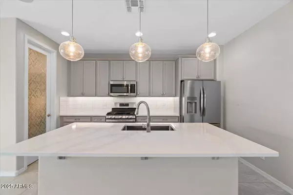 12406 W Citrus Way, Litchfield Park, AZ 85340