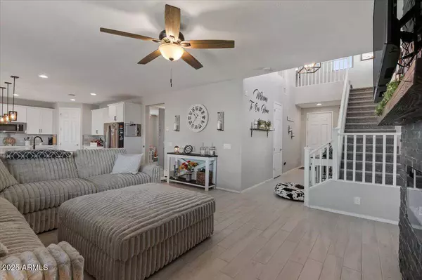 10052 E HAY LOFT Road, Florence, AZ 85132