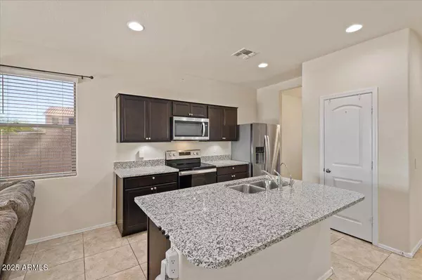 11397 E WALLFLOWER Lane, Florence, AZ 85132