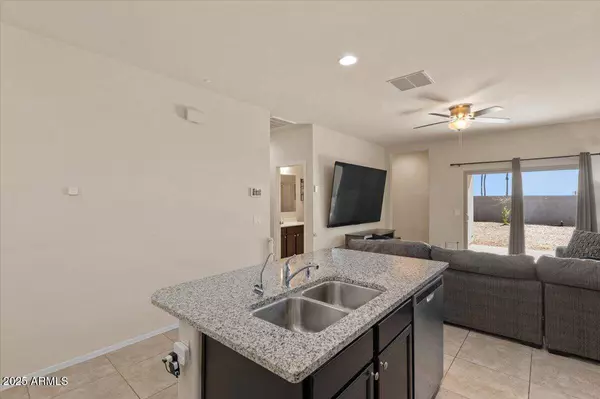 11397 E WALLFLOWER Lane, Florence, AZ 85132