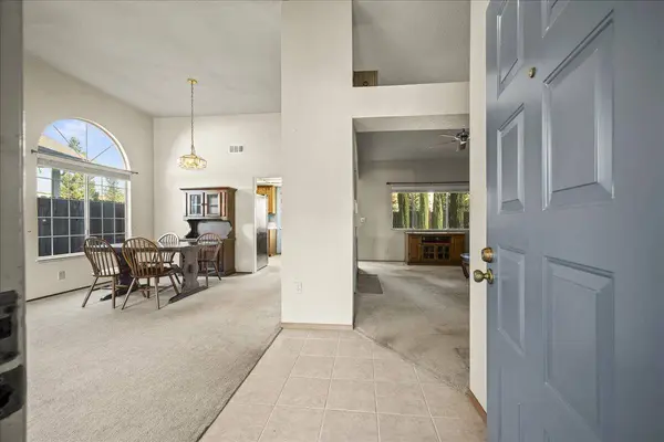 1438 Deerfield CIR, Roseville, CA 95747
