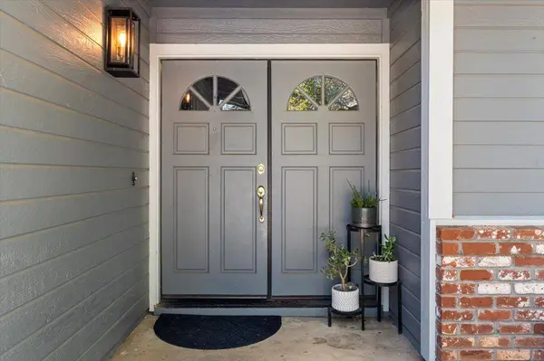 827 Governor DR, El Dorado Hills, CA 95762