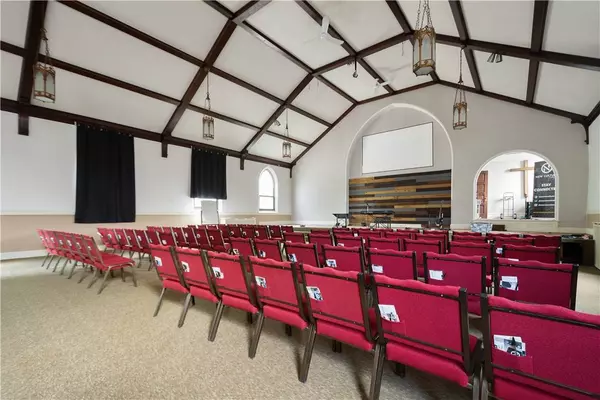 912 Lorenz Ave, Elliott, PA 15220