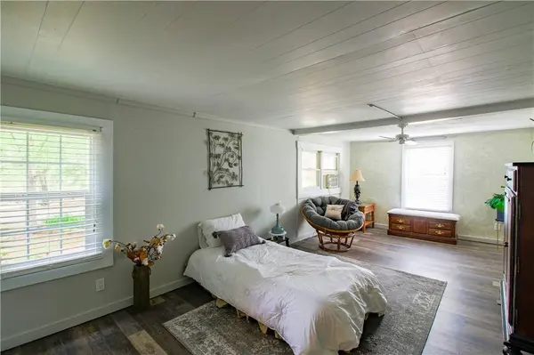 130 S King ST, Seneca, SC 29678