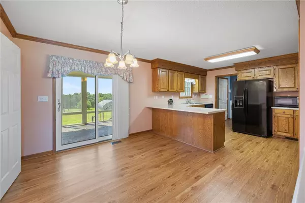 108 Cranes Crossing DR, West Union, SC 29696