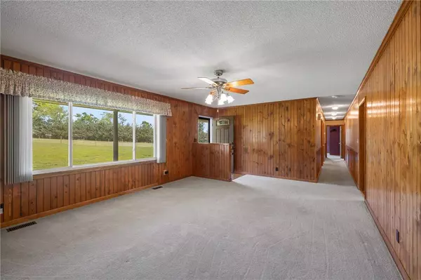 108 Cranes Crossing DR, West Union, SC 29696