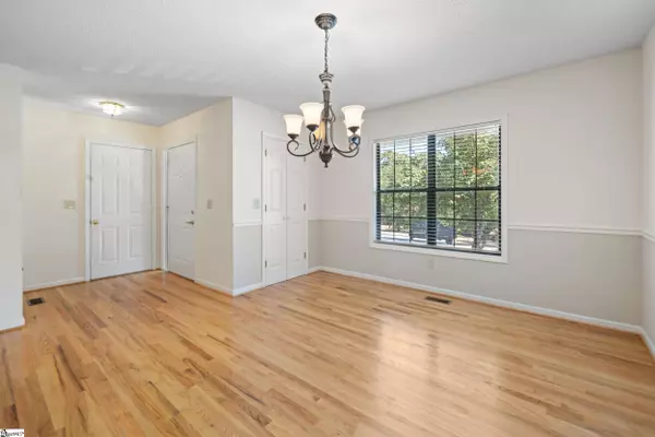 531 Sullivans Way, Seneca, SC 29672