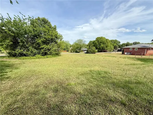 108 Meadowbrook DR, Anderson, SC 29626