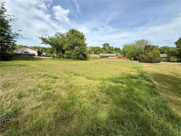 108 Meadowbrook DR, Anderson, SC 29626