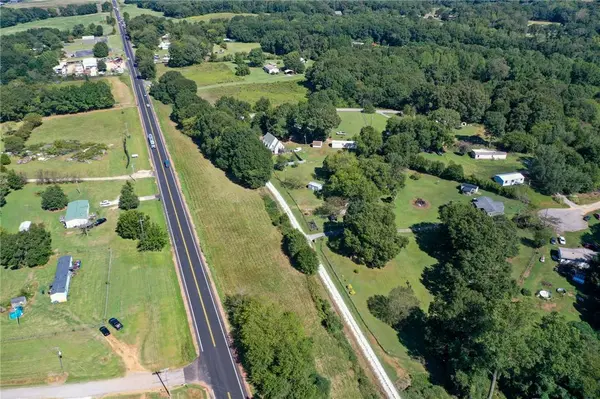 000 West Oak HWY, Townville, SC 29689
