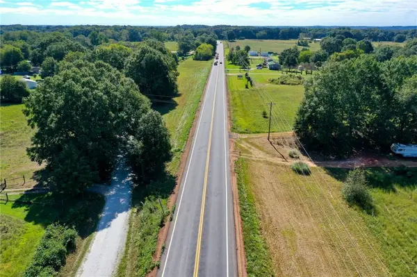 000 West Oak HWY