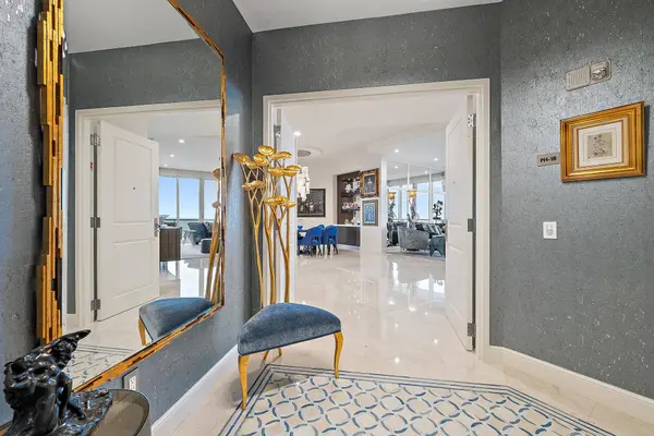 2700 N Ocean DR #Ph1b, Singer Island, FL 33404