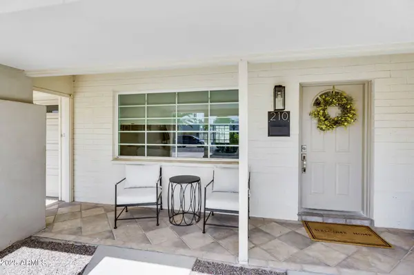 210 E EL CAMINO Drive, Phoenix, AZ 85020