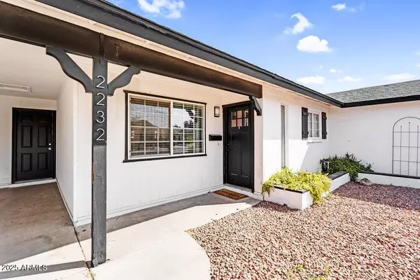 2232 E KAREN Drive, Phoenix, AZ 85022