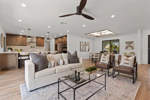 5355 E WALLACE Avenue, Scottsdale, AZ 85254