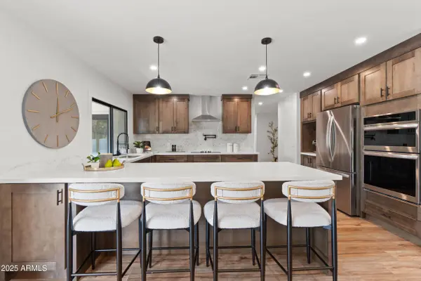 5355 E WALLACE Avenue, Scottsdale, AZ 85254