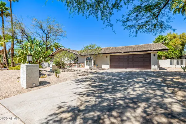 28 E WINGED FOOT Road, Phoenix, AZ 85022
