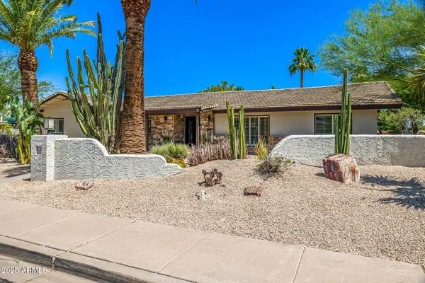 28 E WINGED FOOT Road, Phoenix, AZ 85022