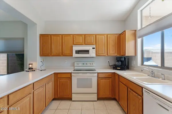 3553 W MORSE Court, Anthem, AZ 85086