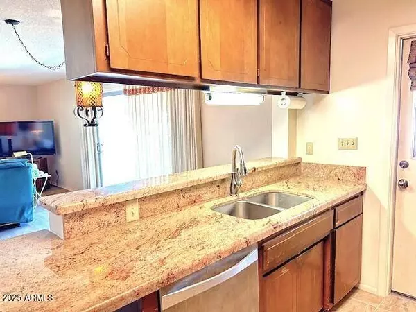 3242 W CHRISTY Drive, Phoenix, AZ 85029