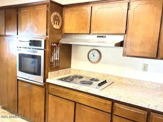 3242 W CHRISTY Drive, Phoenix, AZ 85029