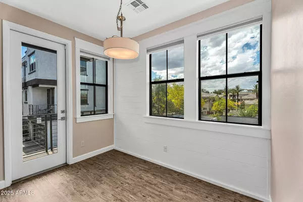 2090 S DORSEY Lane #1037, Tempe, AZ 85282