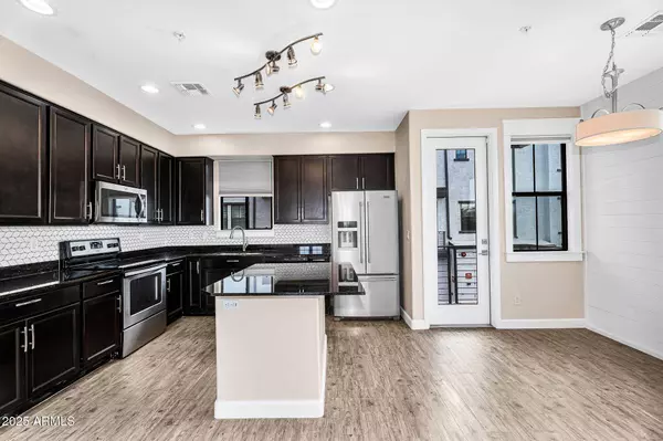 2090 S DORSEY Lane #1037, Tempe, AZ 85282