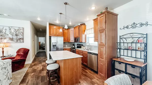 17140 S POCO Place, Munds Park, AZ 86017