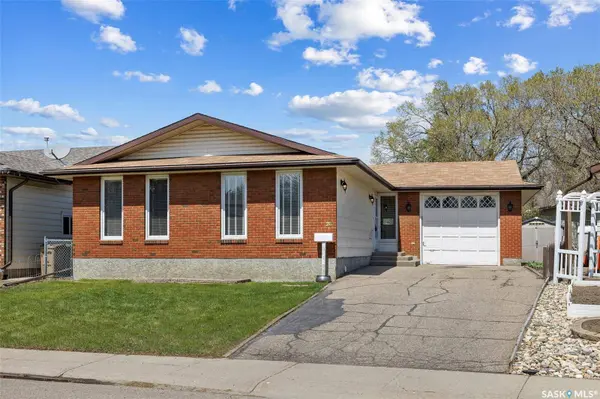 21 Merlin CRESCENT N, Regina, SK S4R 3E2