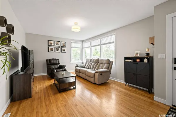 4835 7th AVENUE, Regina, SK S4T 0R8