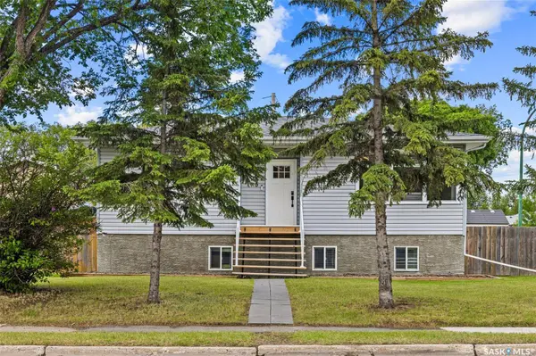 4835 7th AVENUE, Regina, SK S4T 0R8