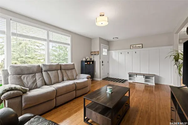 4835 7th AVENUE, Regina, SK S4T 0R8