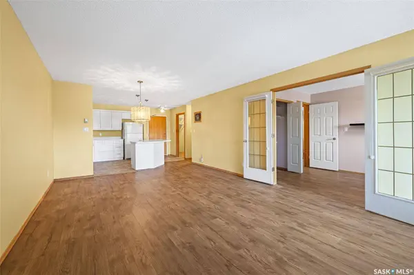 960 Assiniboine AVENUE #329, Regina, SK S4V 2P8