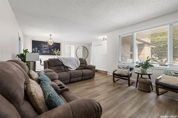 47 Green Meadow ROAD, Regina, SK S4V 0A6