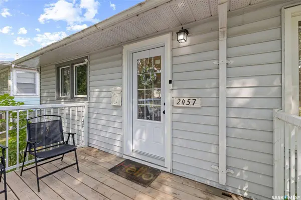 2457 MacKay STREET, Regina, SK S4N 2T4